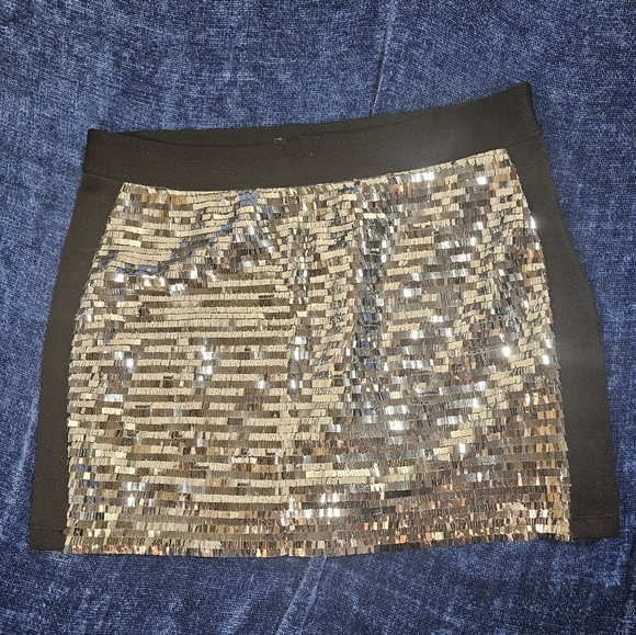 Bebe Affliction Scuba Sequin Skirt Medium - Picture 2 of 8